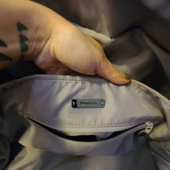 Lululemon Go Getter Bag - Picture 5 of 5